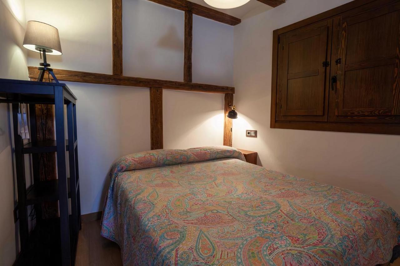 Apartamentos Top Medieval シグエンサ エクステリア 写真